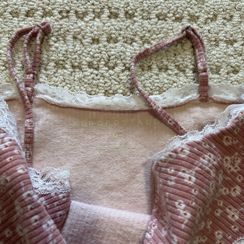 ୨୧ ･ﾟ✧ Aeropostale Cami Top - Picture 7 of 9